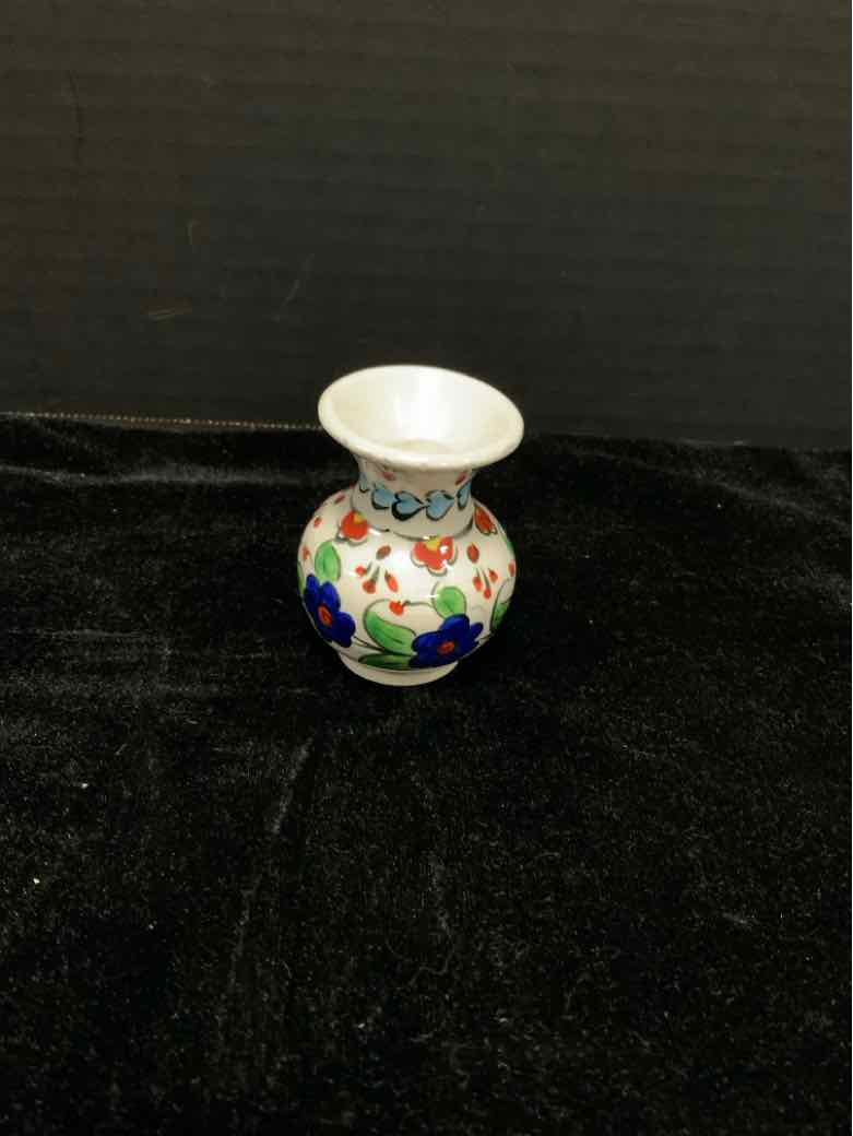 Cache Pot