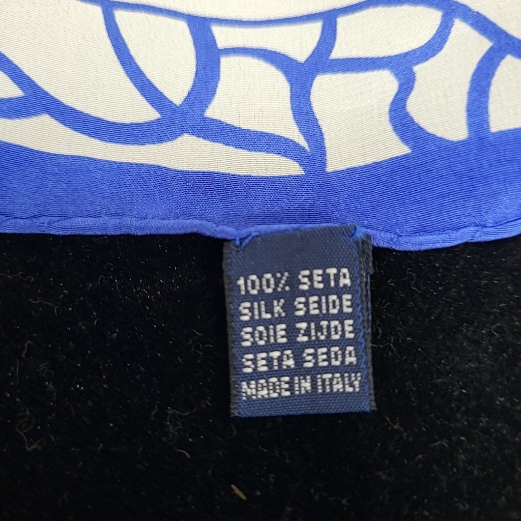 Nikki Ste. Phalle Scarf