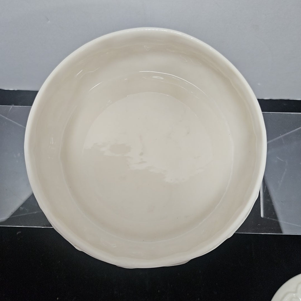 Belleek Dresser Jar