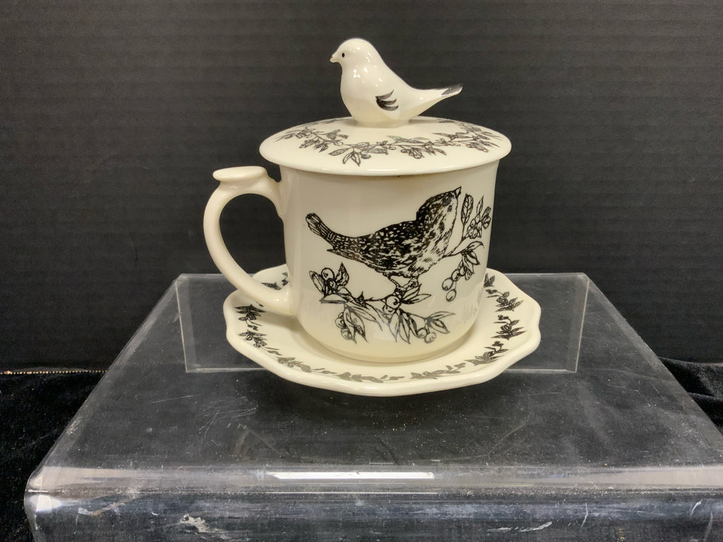Andrea by Sadek Lidded Cup