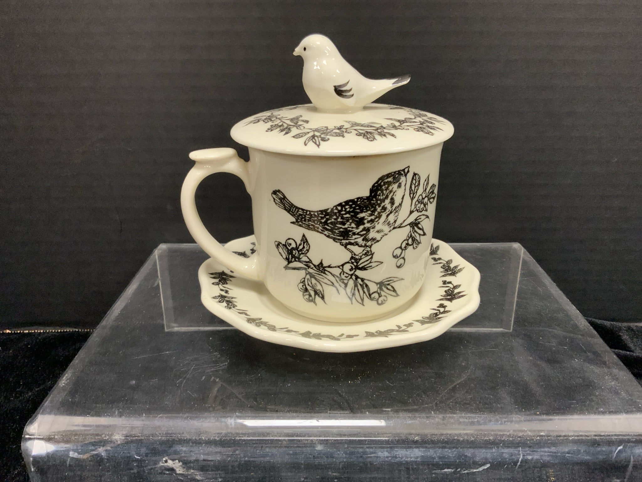 Andrea by Sadek Lidded Cup