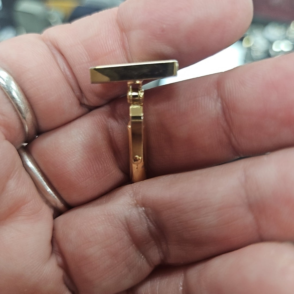 Cufflinks