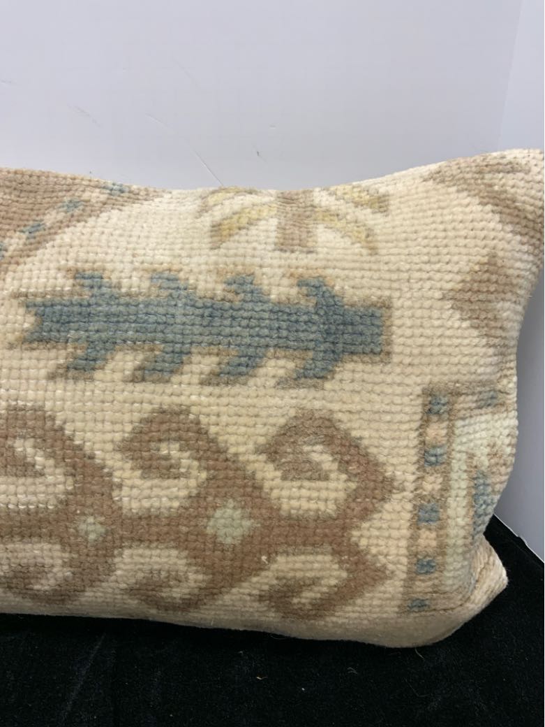 Lumbar Pillow