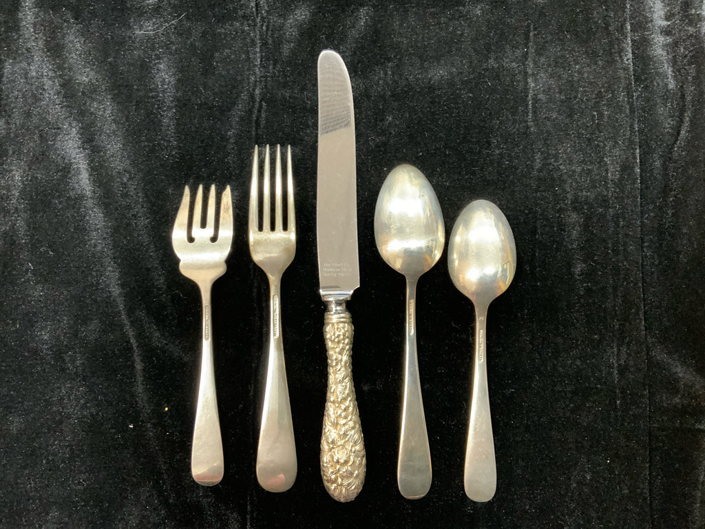 Stieff 5-Piece Place Setting