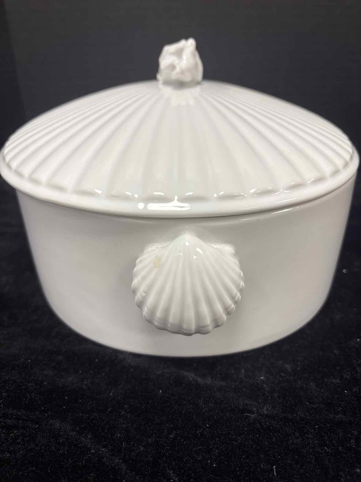The Shafford Co. Lidded Casserole