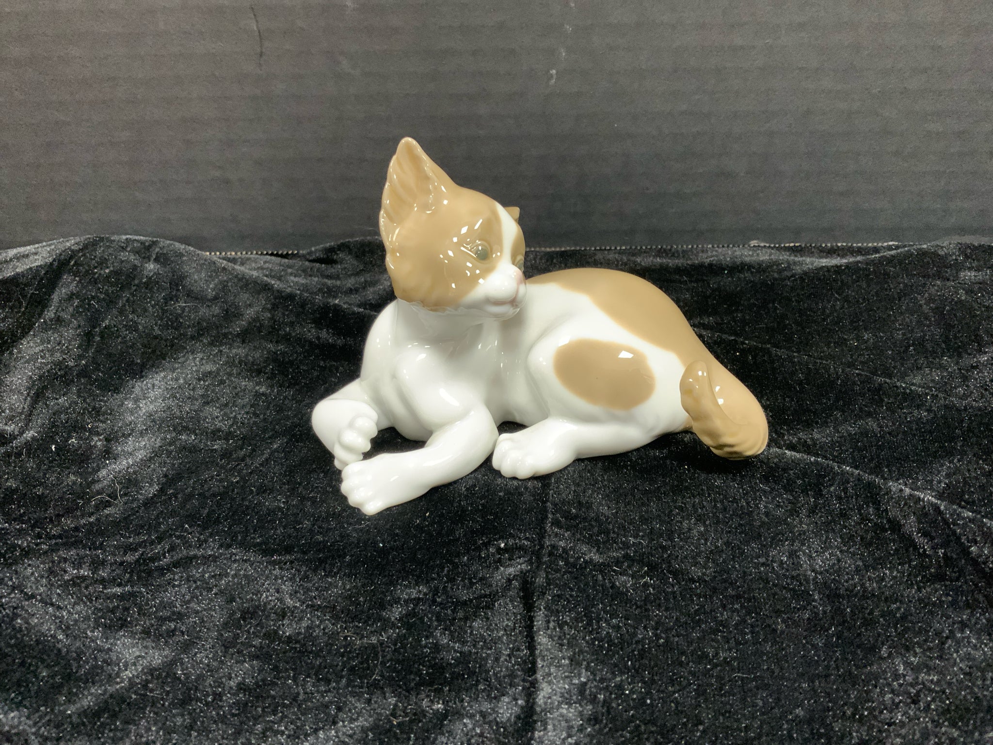 Lladro Figurine