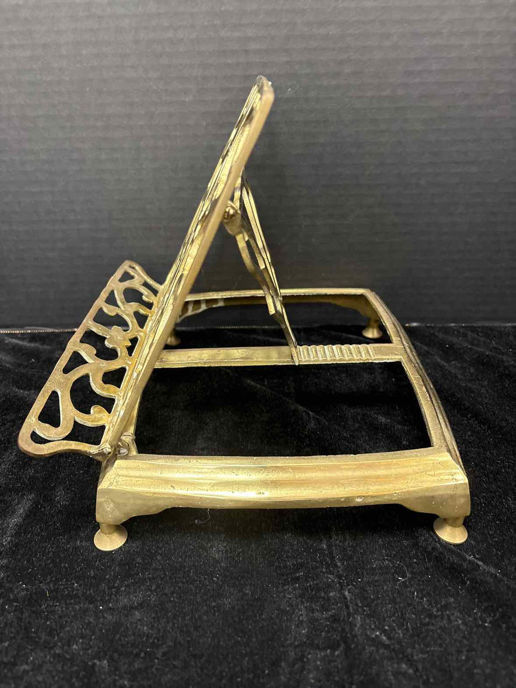 Easel