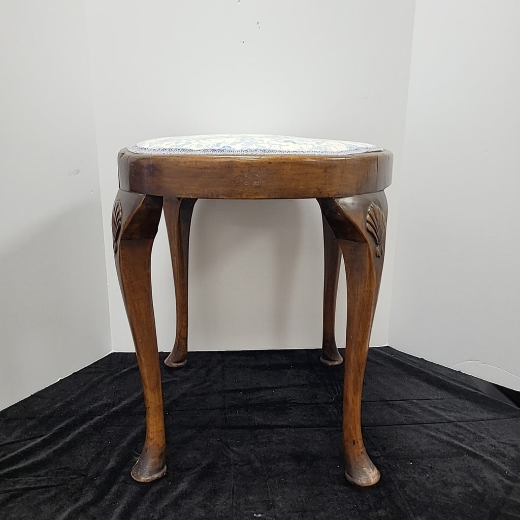 Vanity Bench