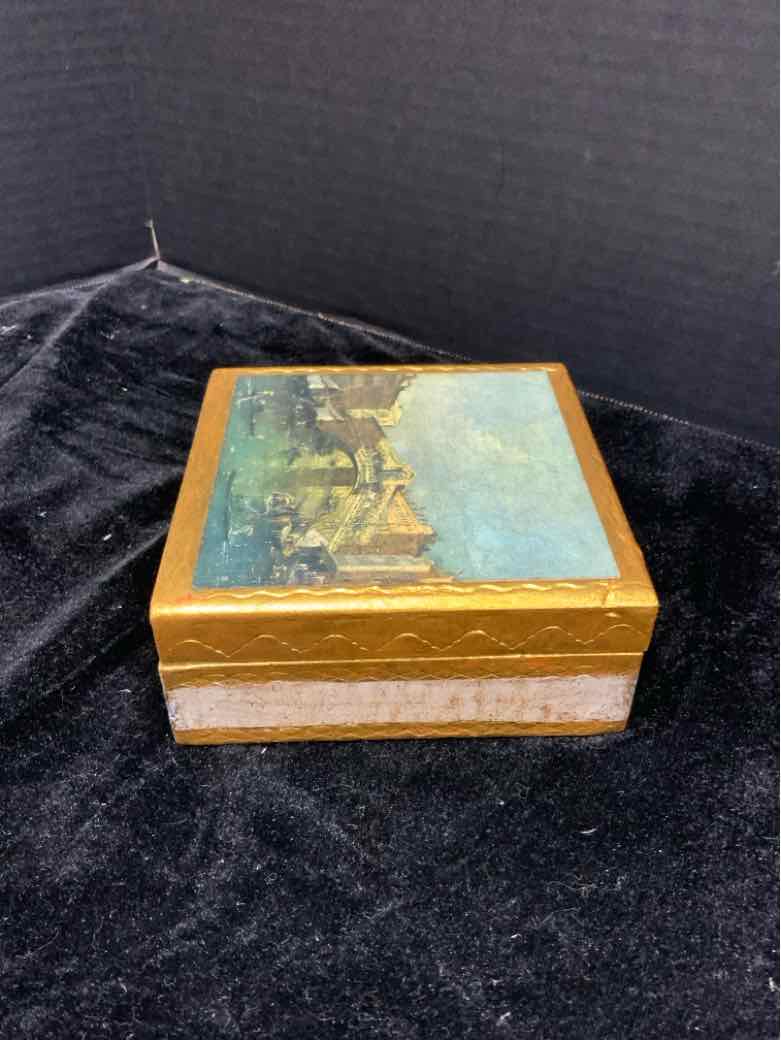 Hinged Box