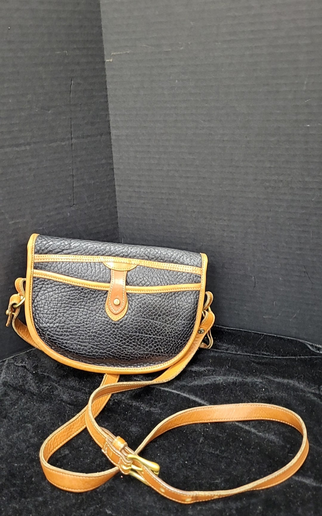 Dooney & Bourke Handbag
