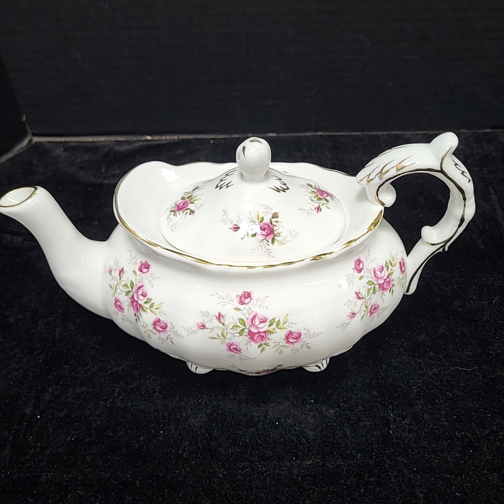 Heirloom Tea Pot
