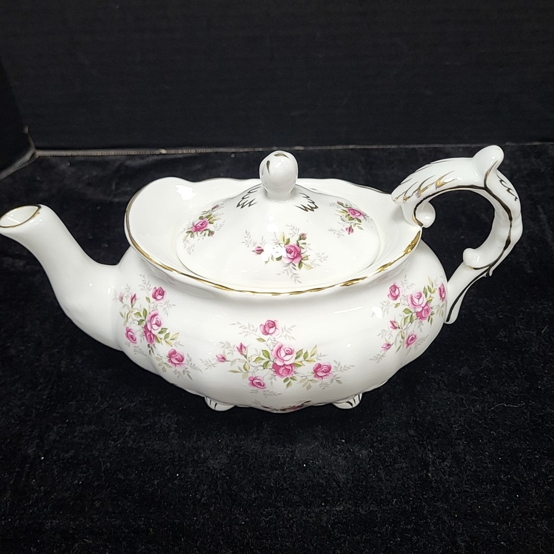 Heirloom Tea Pot