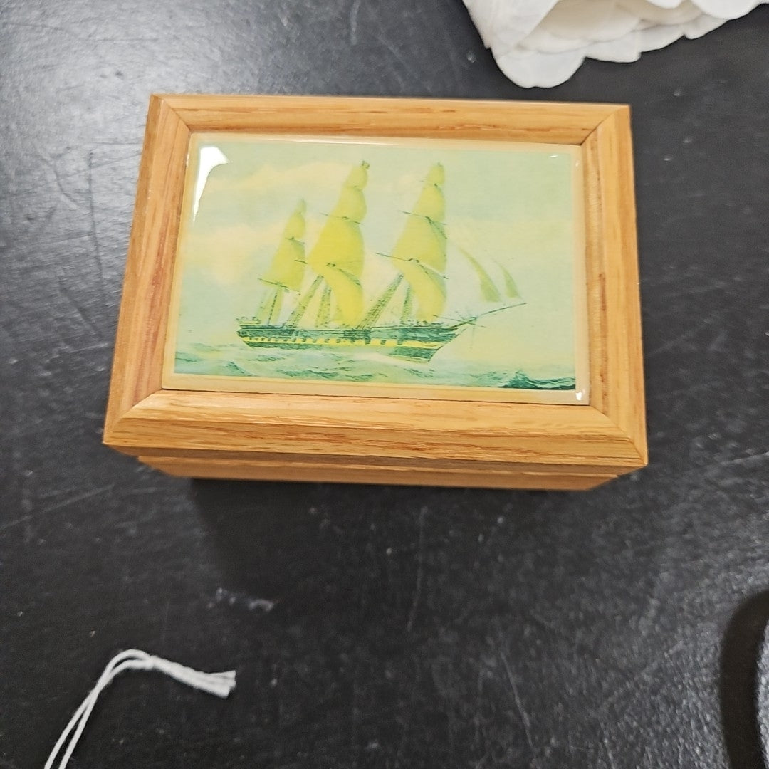 Graphic Art Tiles Trinket Box