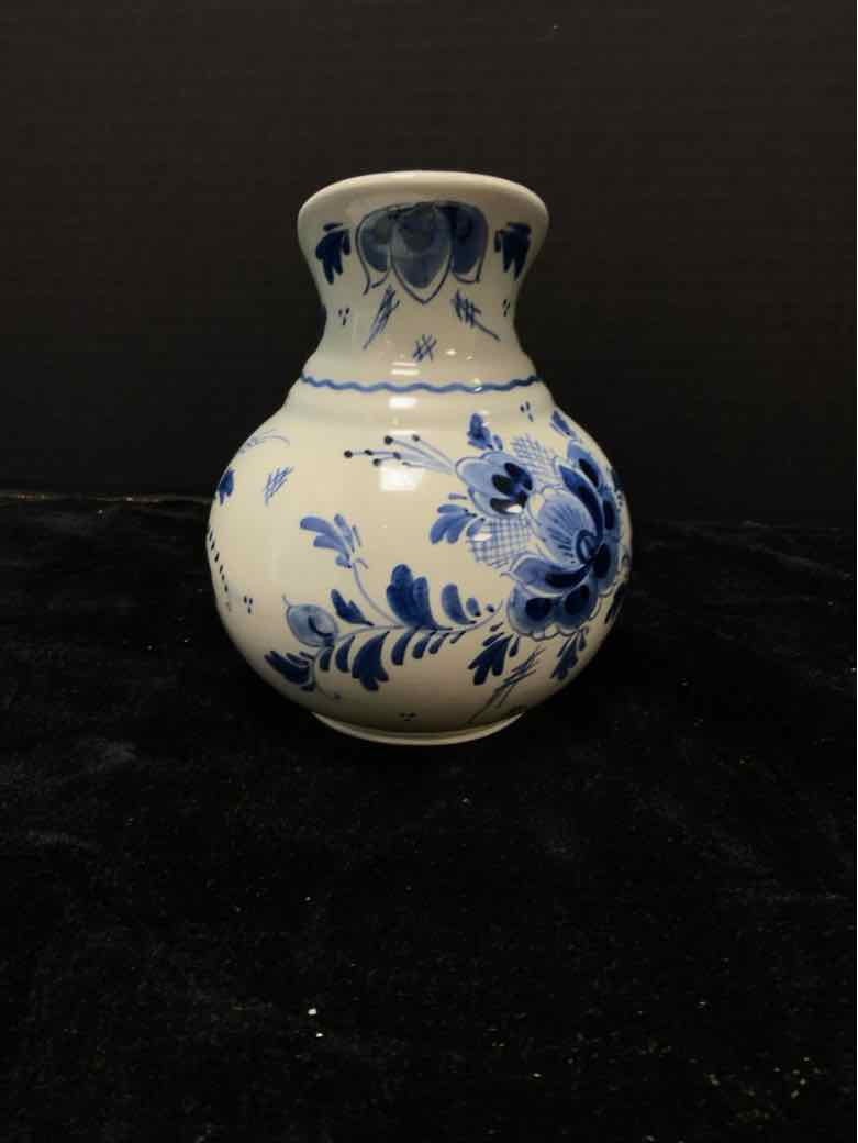 Delft Pitcher