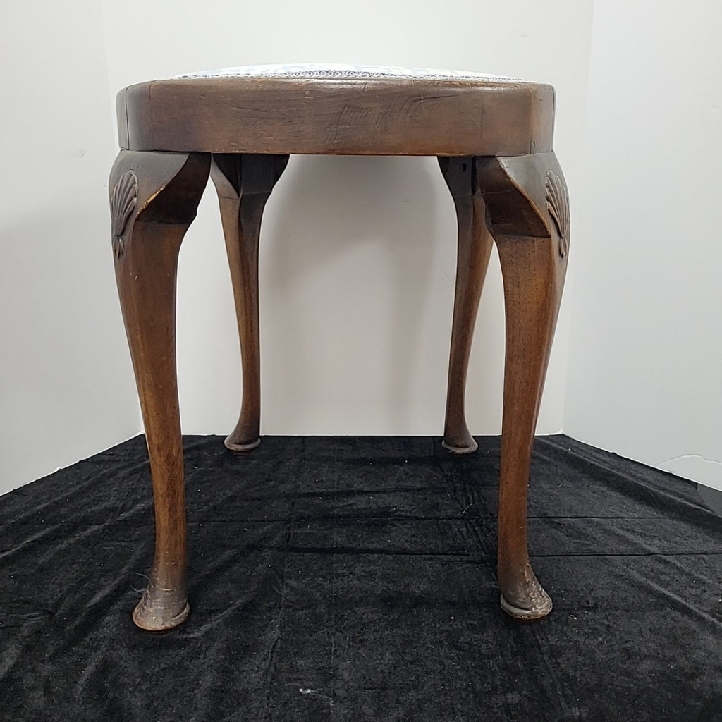 Vanity Bench