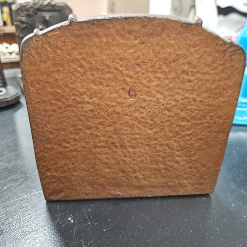 Bookend