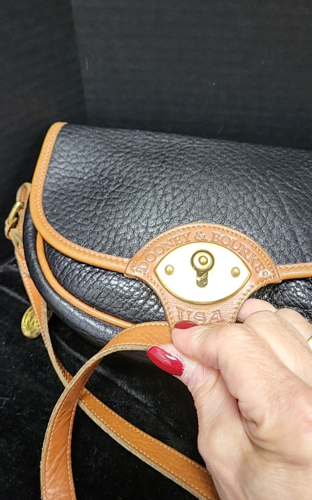 Dooney & Bourke Handbag