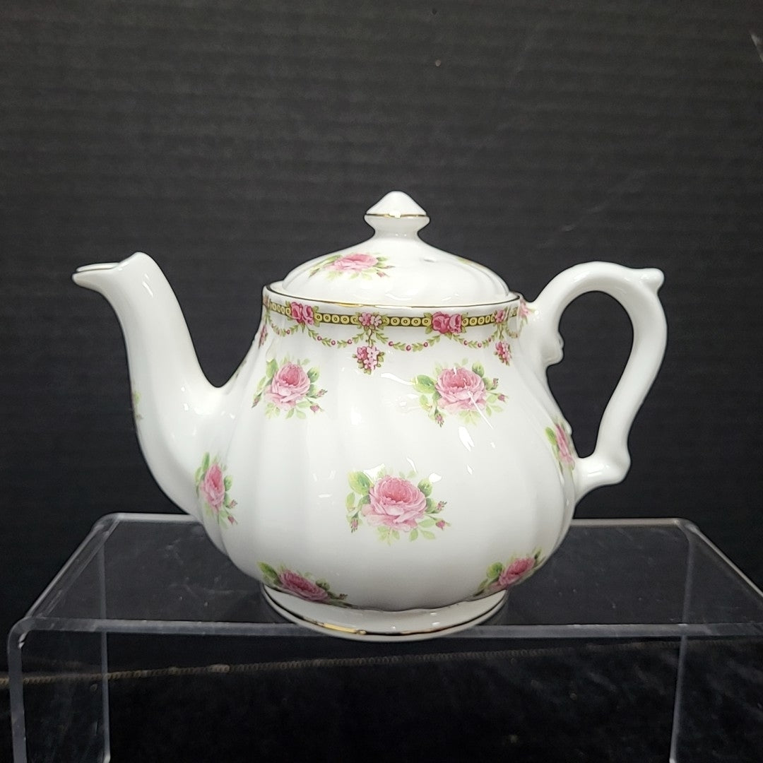 Royal Patrician Tea Pot