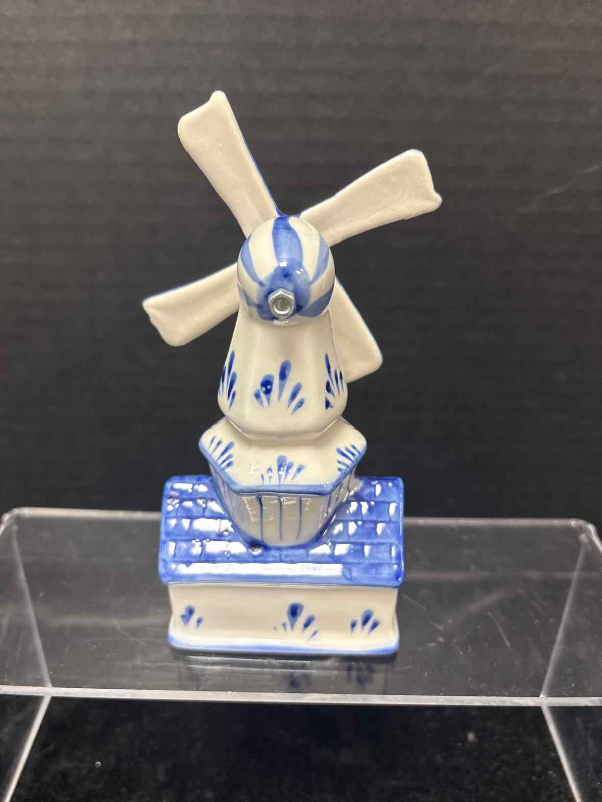 Figurine
