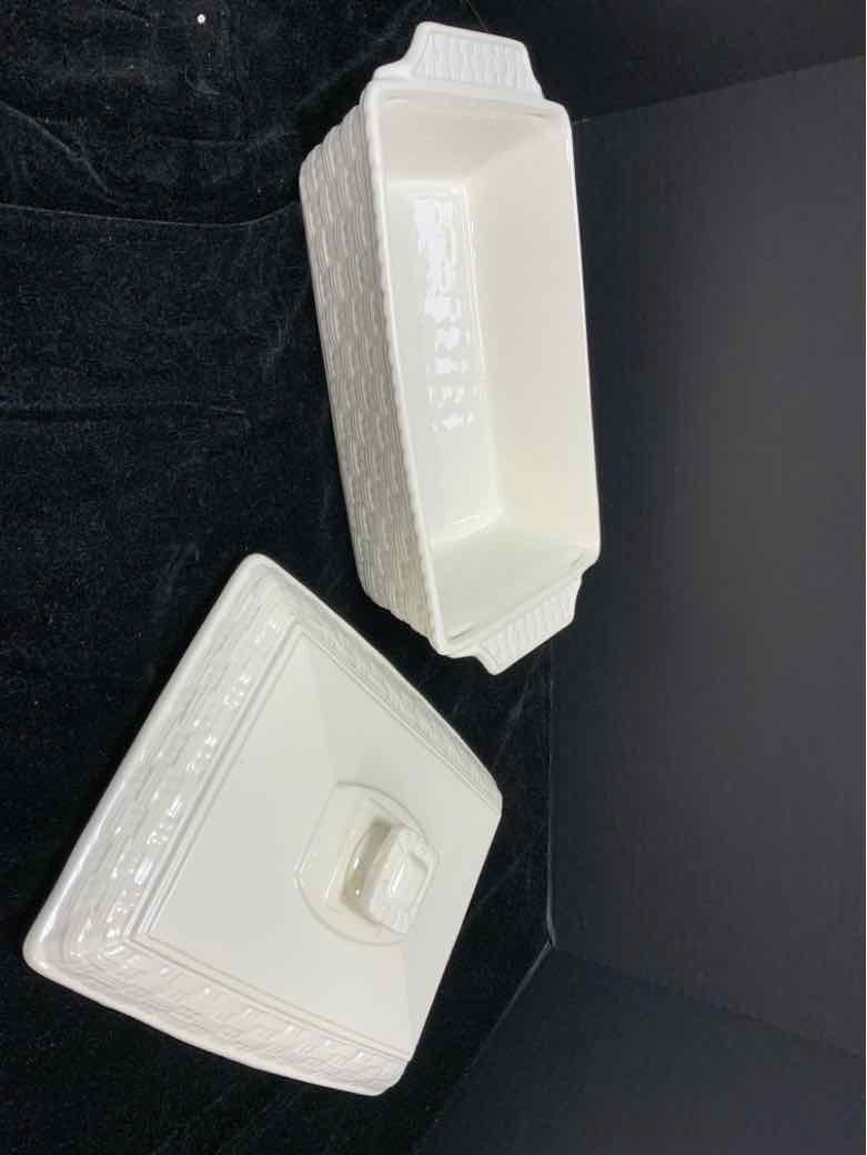 Belleek Covered Casserole