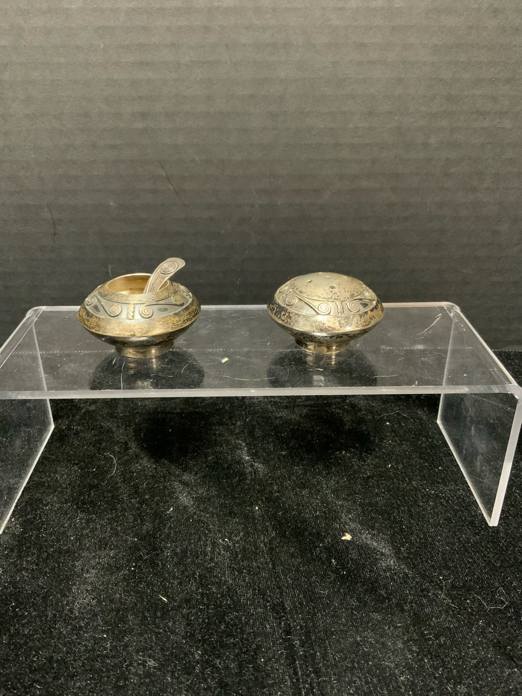 Salt & Pepper