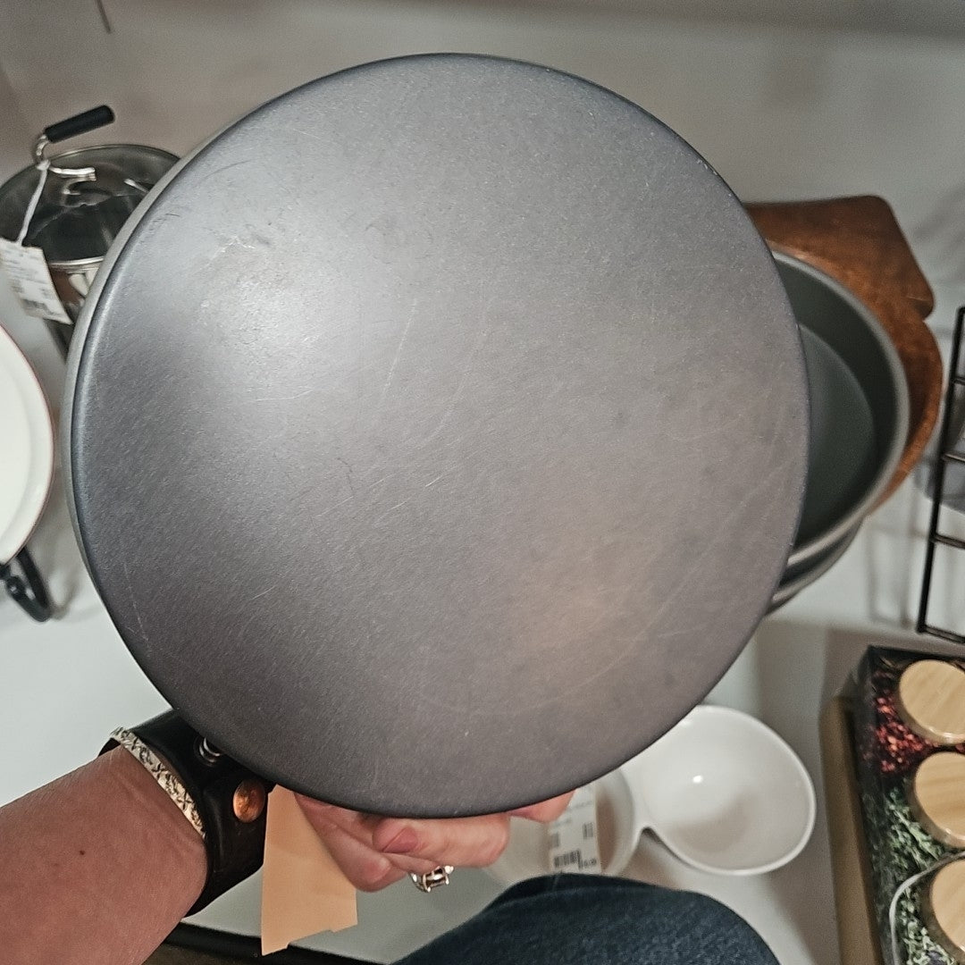 Williams Sonoma Cake Pan