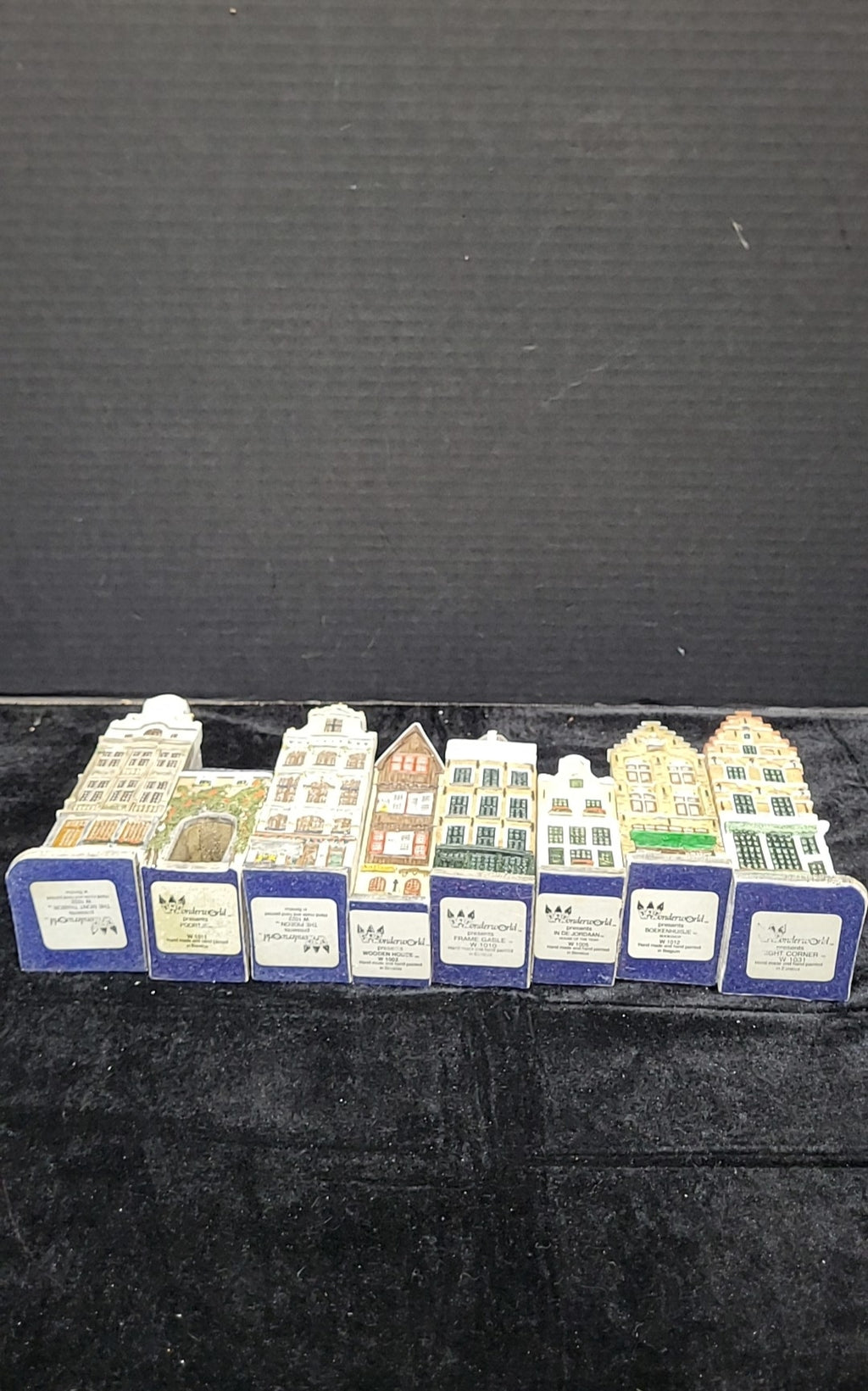Wonderworld Figurine