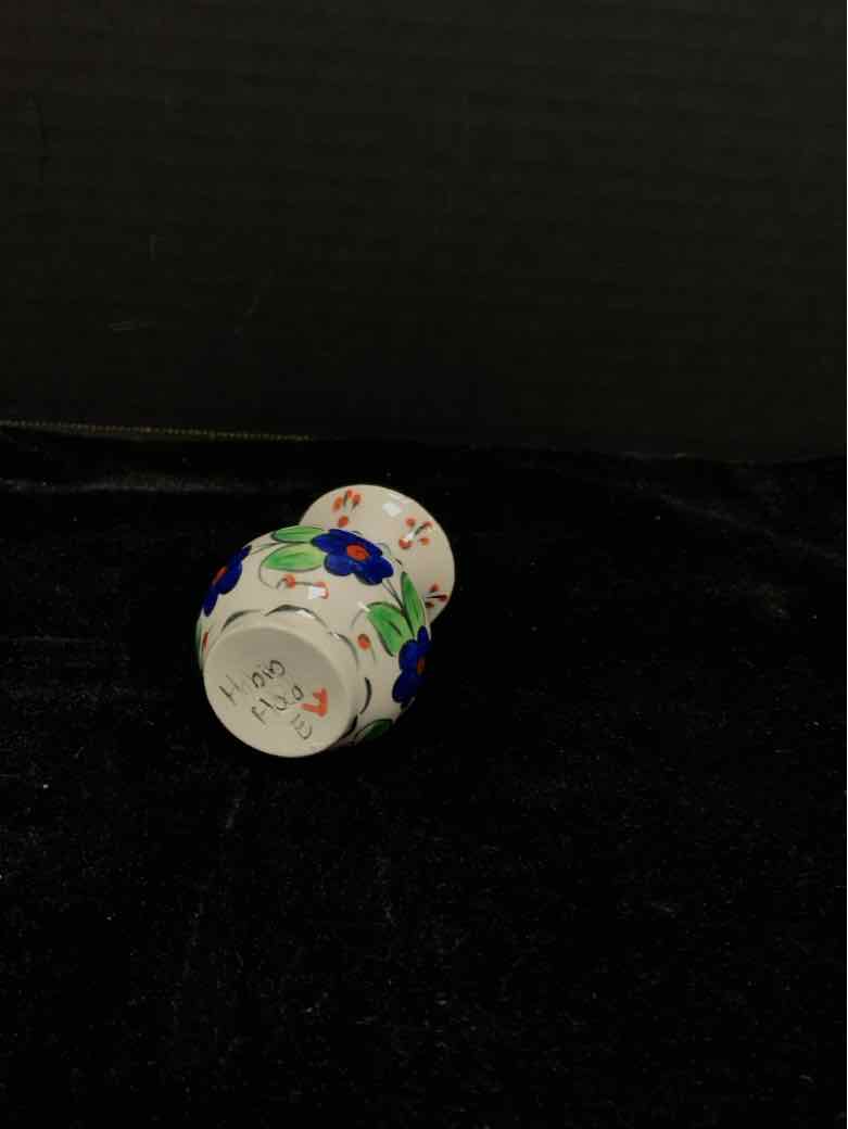 Cache Pot
