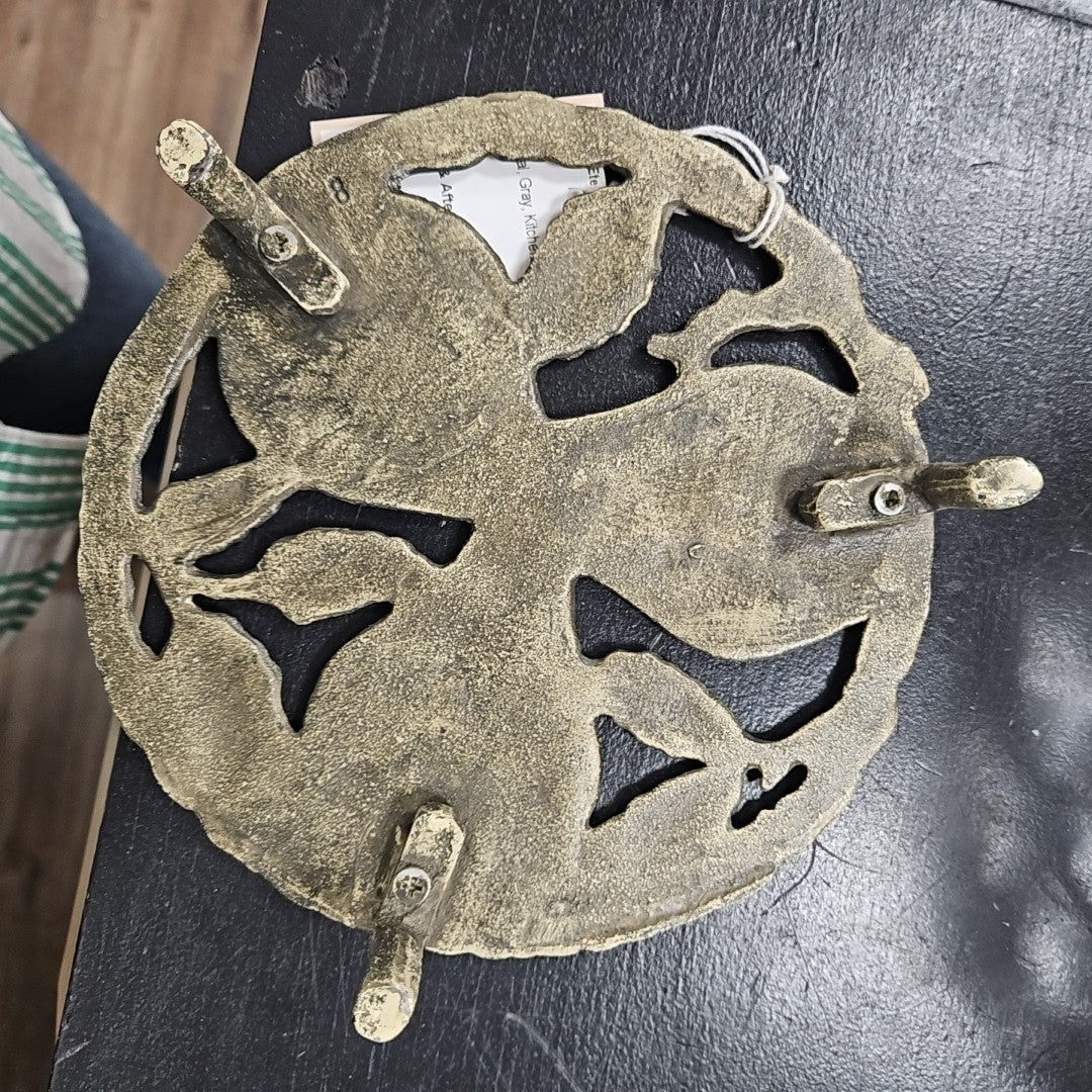 Trivet