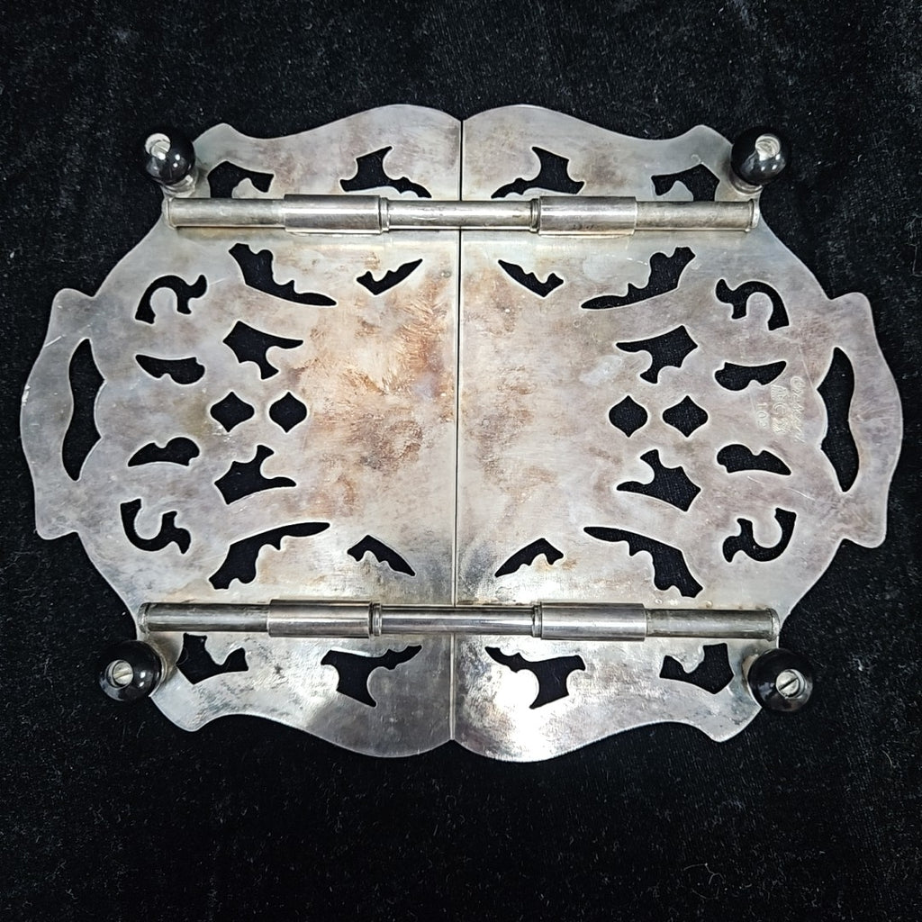 Crescent Trivet