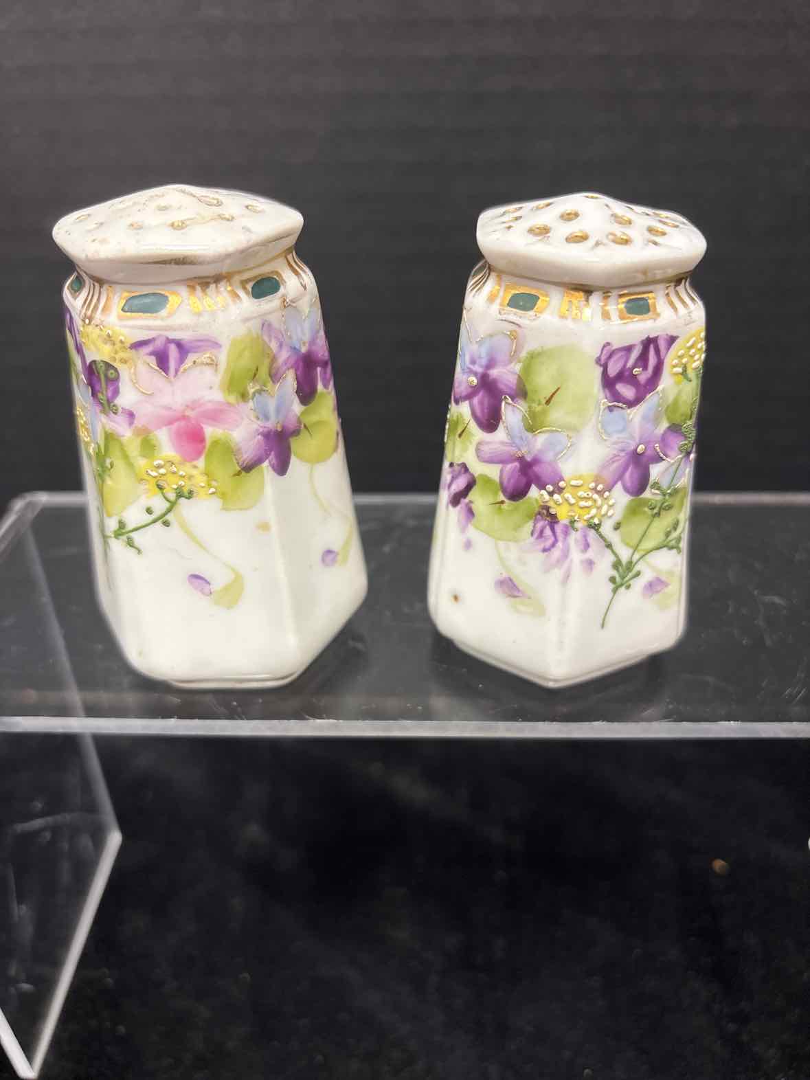 Salt & Pepper