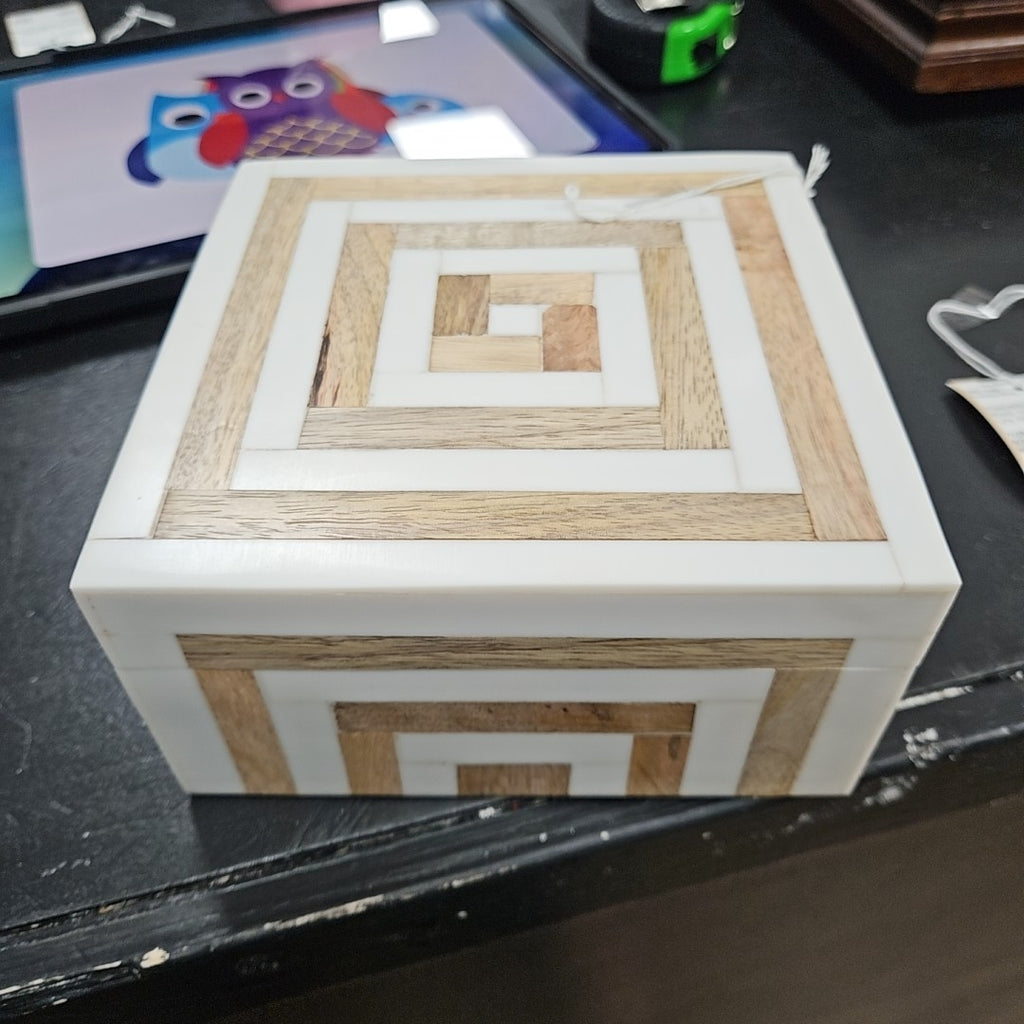 Lidded Box