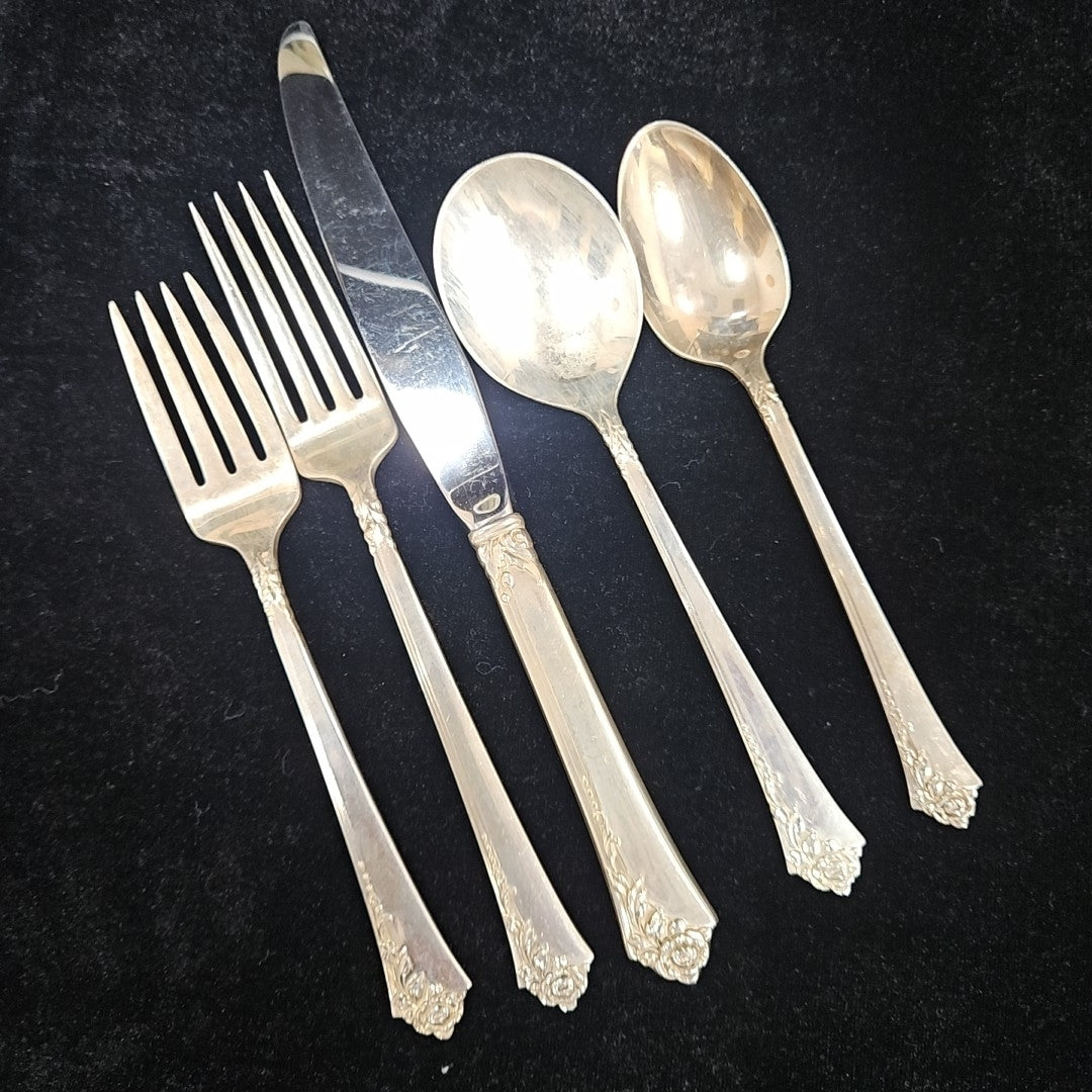 Oneida 5-Piece Place Setting