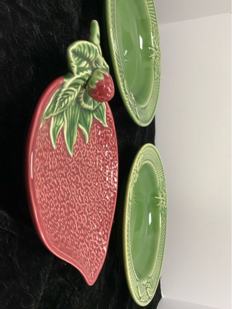 Bordallo Pinheiro Salad Plate