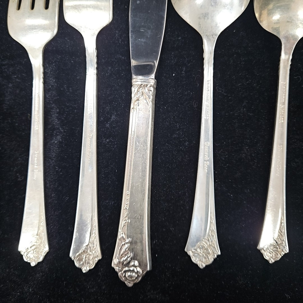 Oneida 5-Piece Place Setting