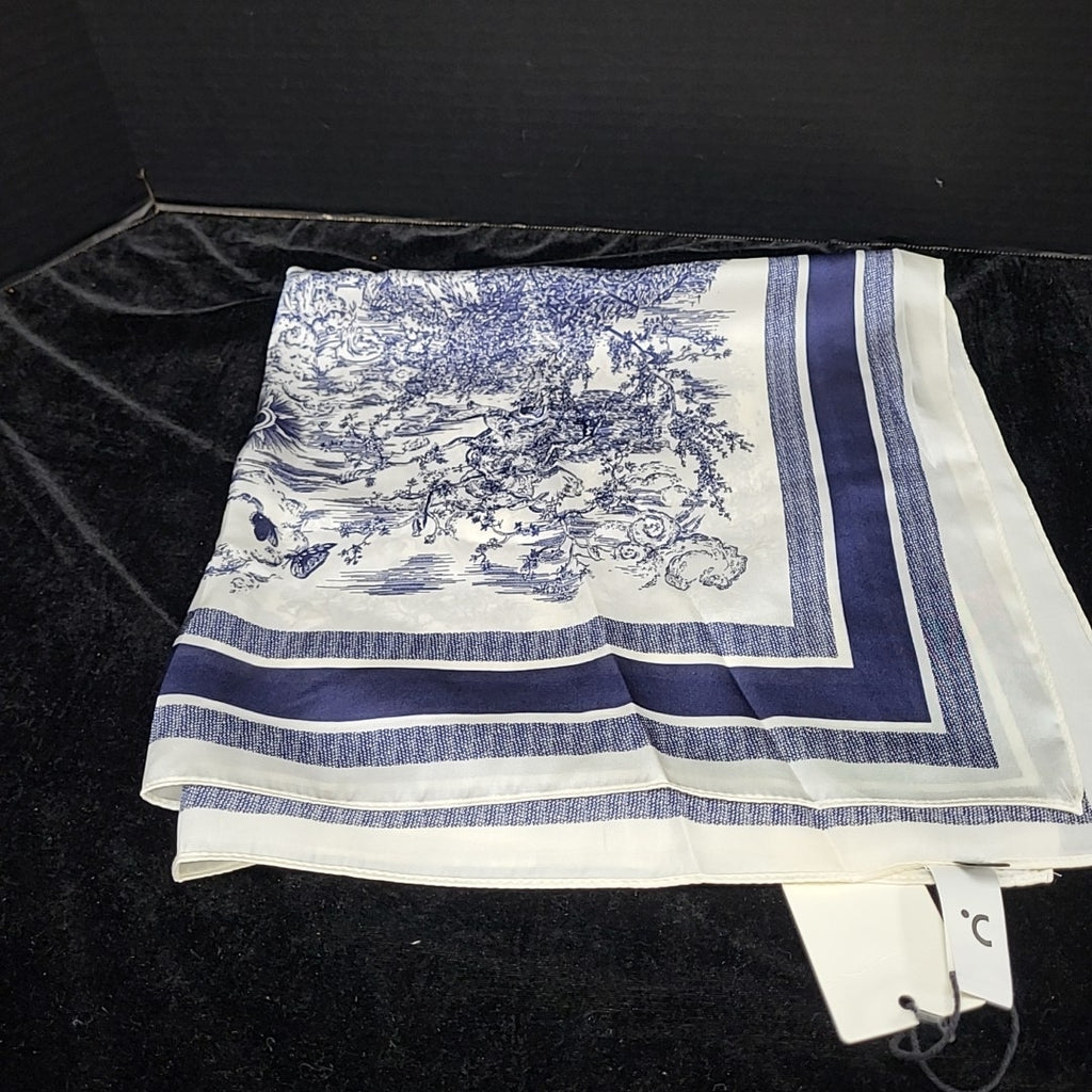 Commense Scarf