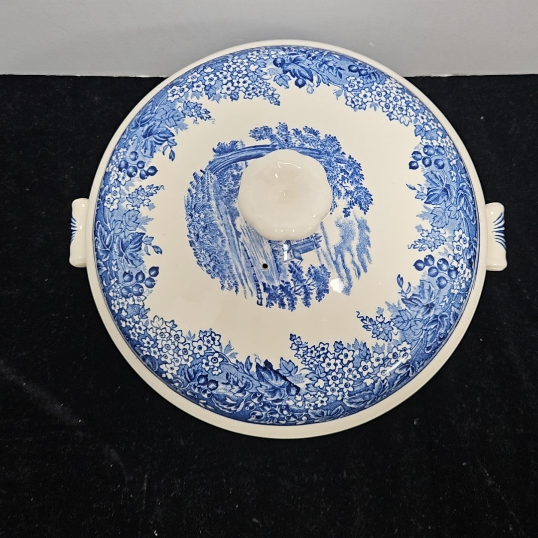 Wedgwood Covered Vegetable Bowl