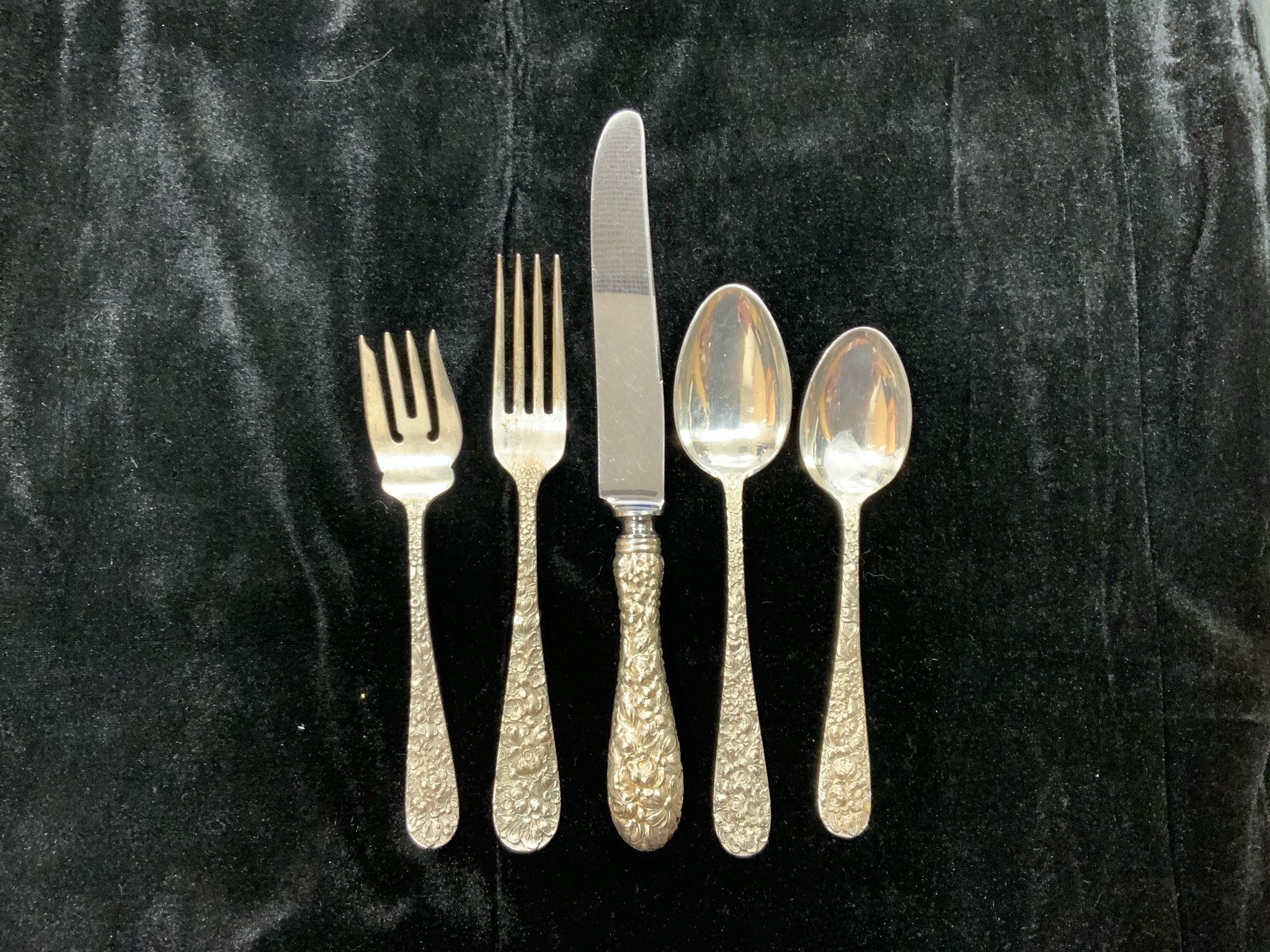 Stieff 5-Piece Place Setting