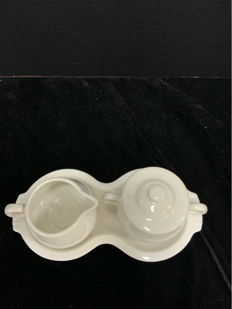 Homer Laughlin Creamer & Sugar Bowl