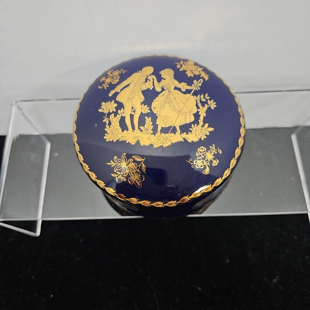 Lidded Box