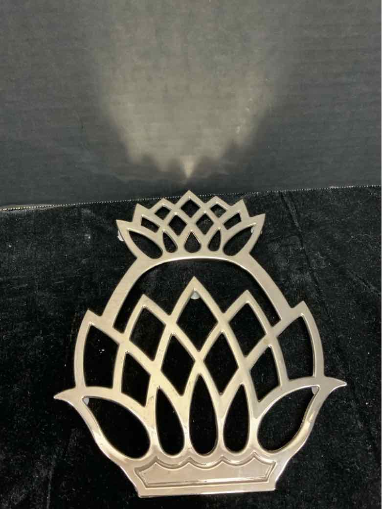 Trivet