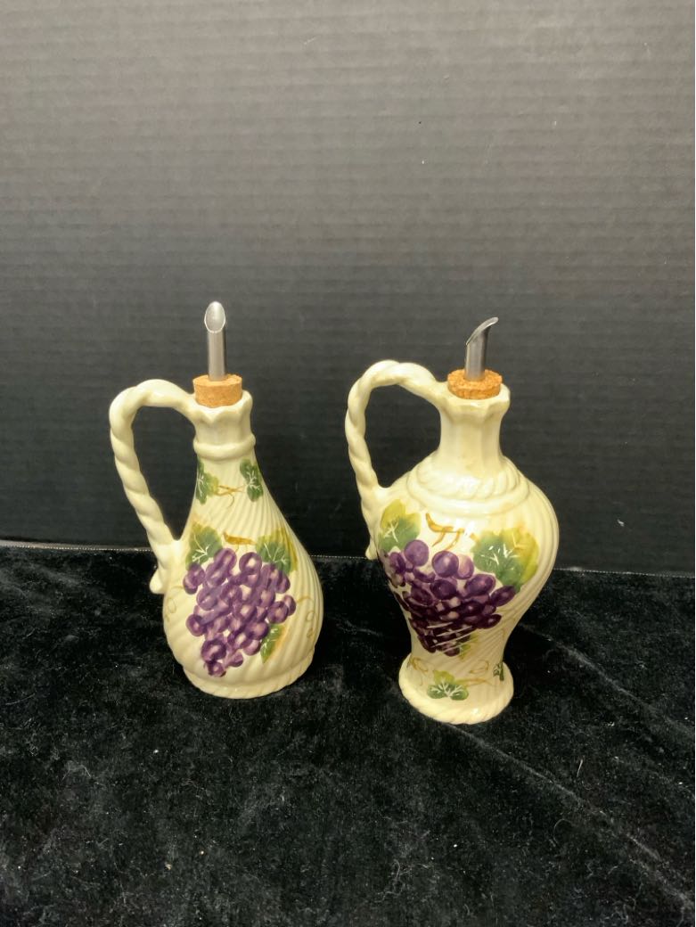 Linens & Things Oil & Vinegar Set