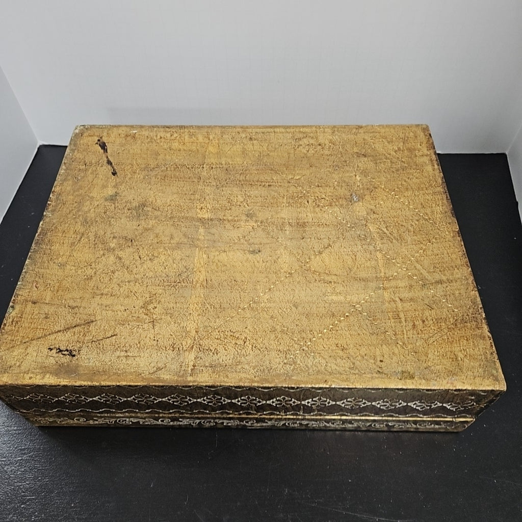 Hinged Box