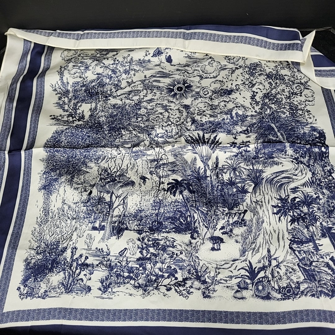 Commense Scarf
