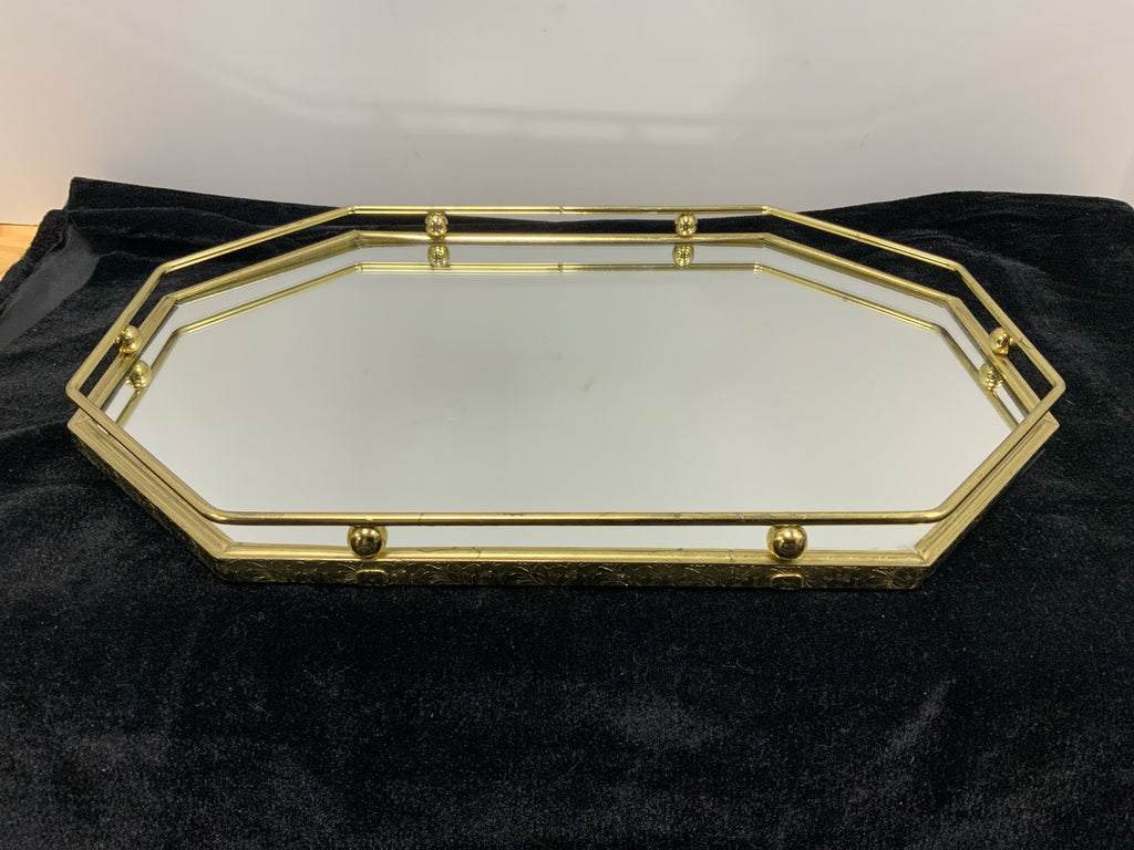 Dresser Tray
