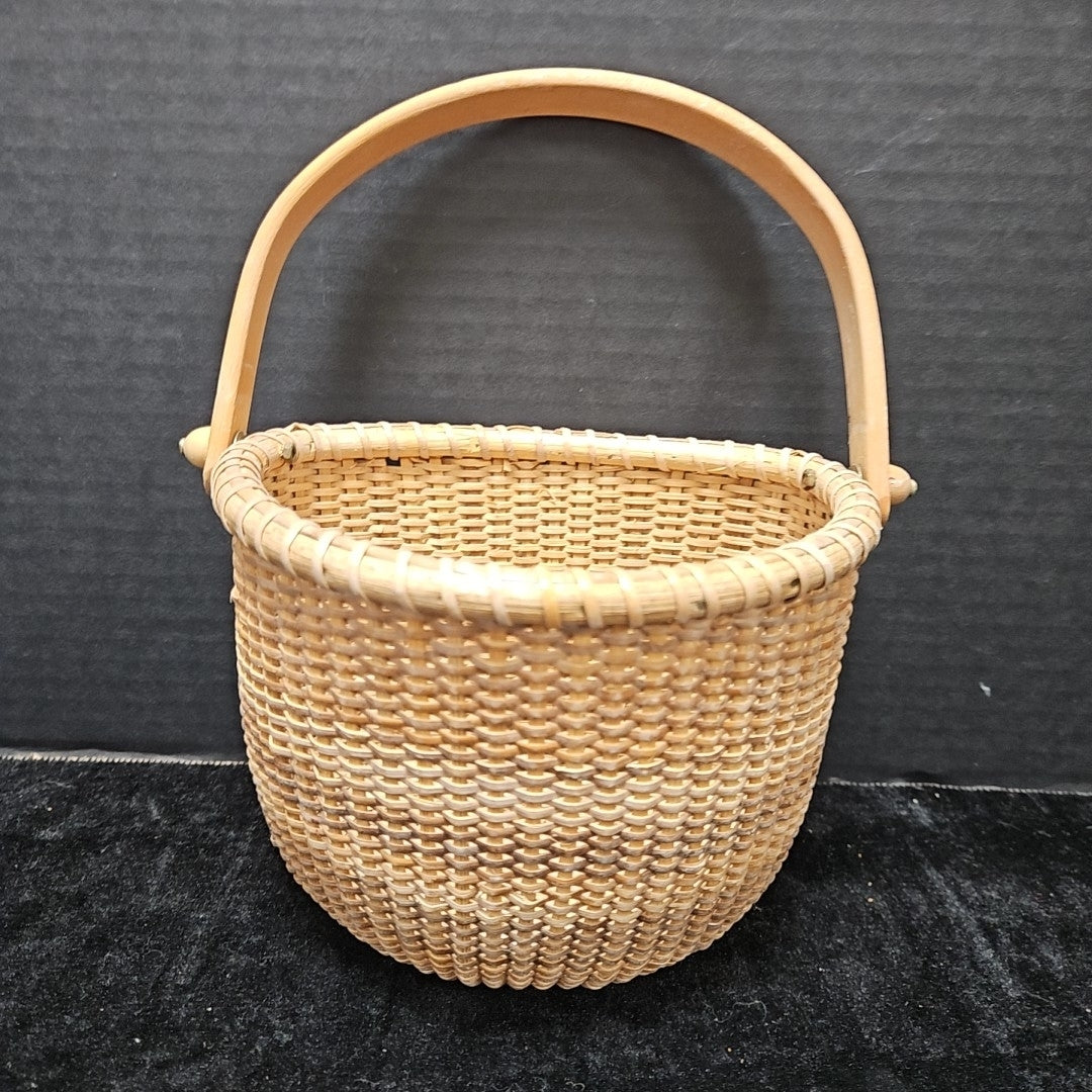 Unbranded Basket