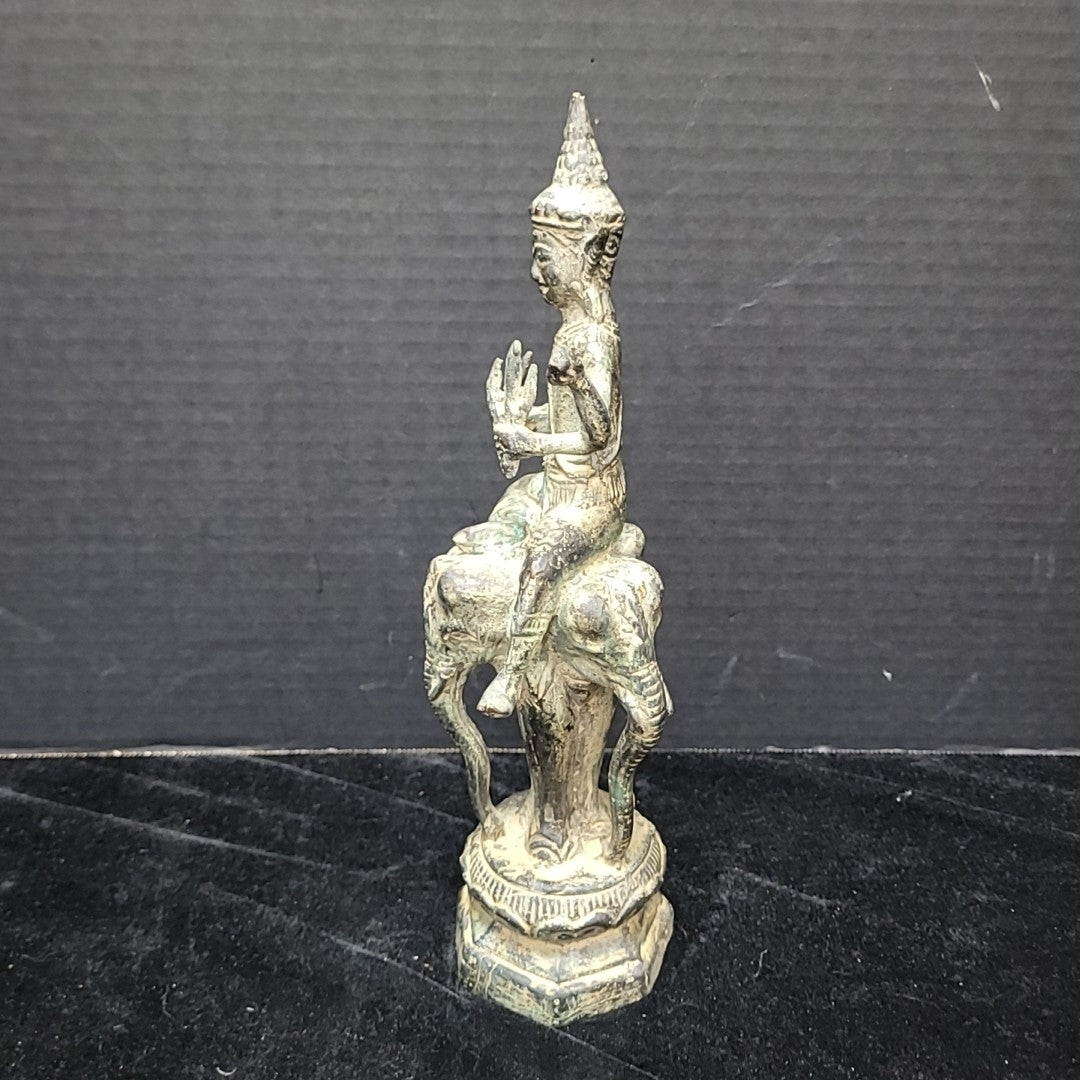 Statue