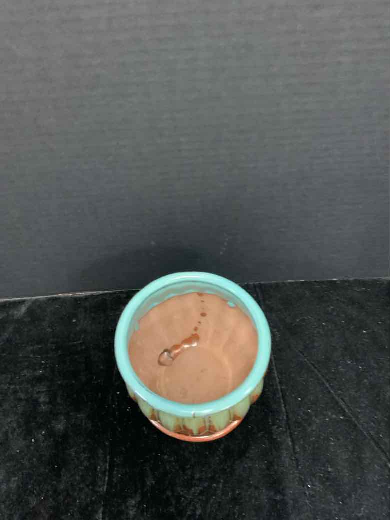 Allen & Roth Flower Pot