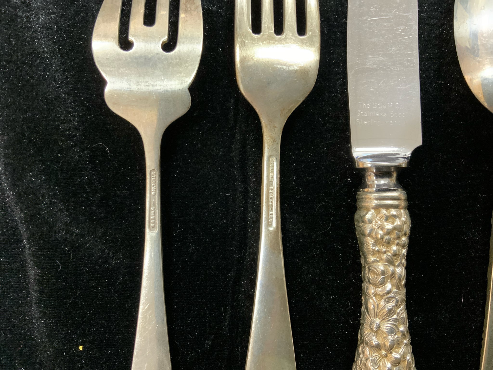 Stieff 5-Piece Place Setting