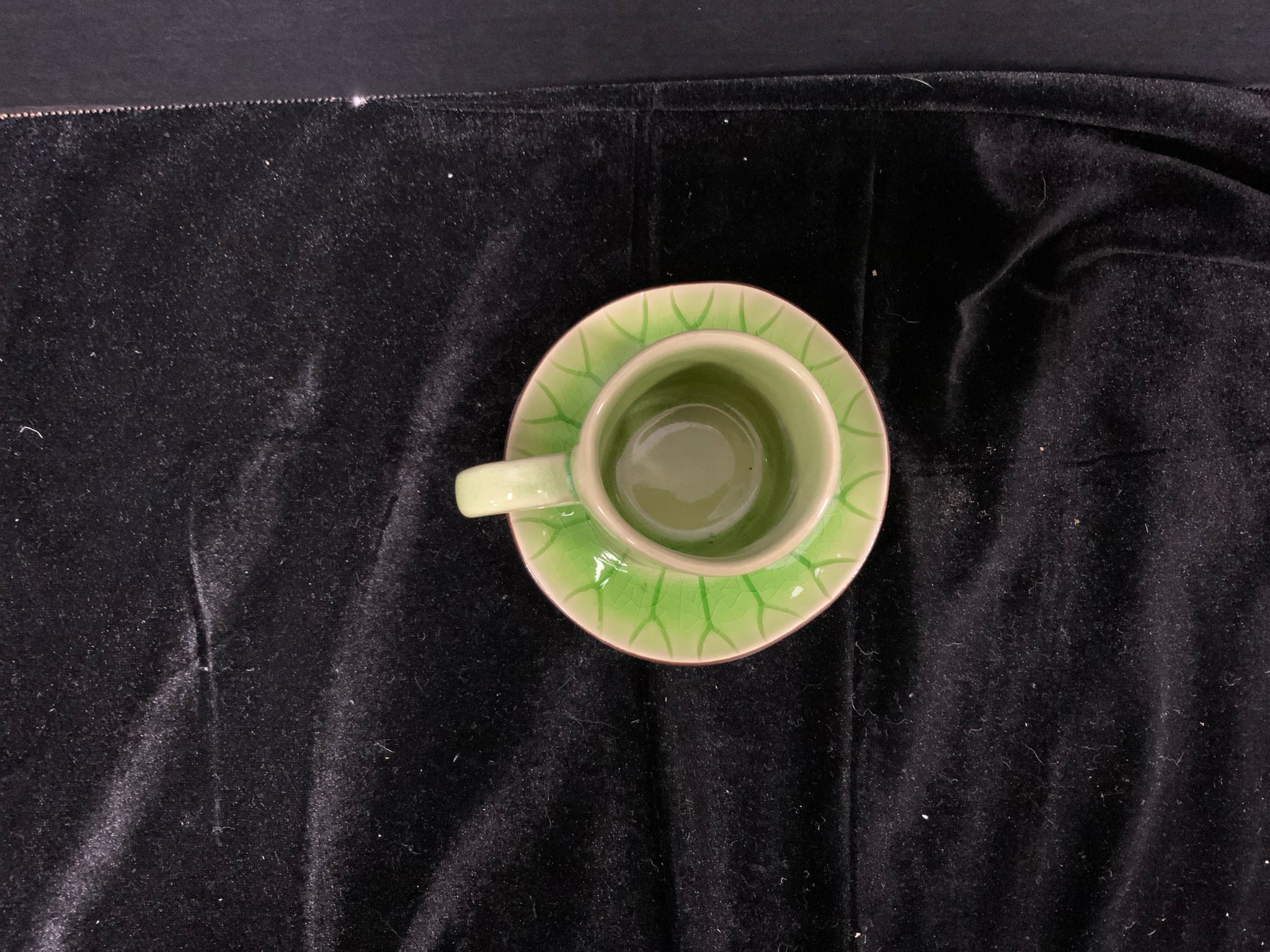 Cups & Saucers